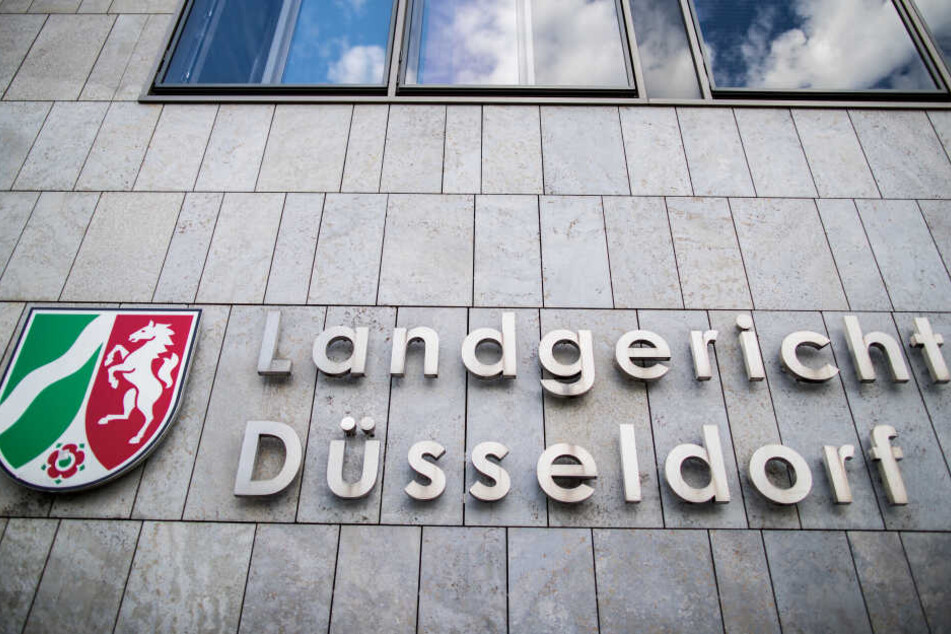 Das Verfahren wird am Landgericht Düsseldorf geführt.