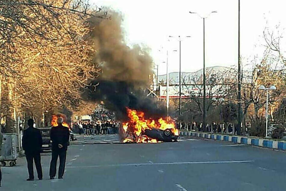 Die Proteste in Toyserkan, südlich von Hamadan, eskalieren am 03.01.2018.