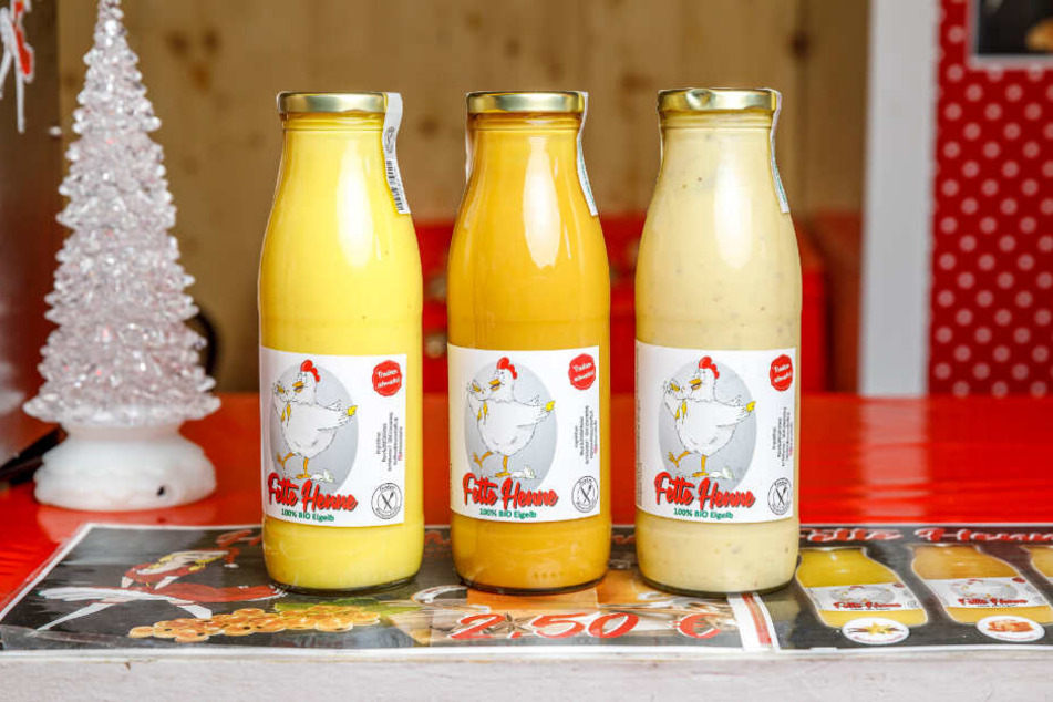 Julian Lorenz stellt auch Eierlikör in den Geschmacksrichtungen Bourbon-Vanille, Salzkaramell und Weihnachtsstollen her.