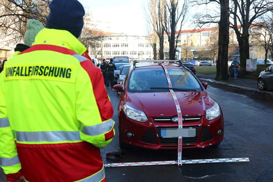 Der Ford erfasste einen Radfahrer auf der Enderstraße.