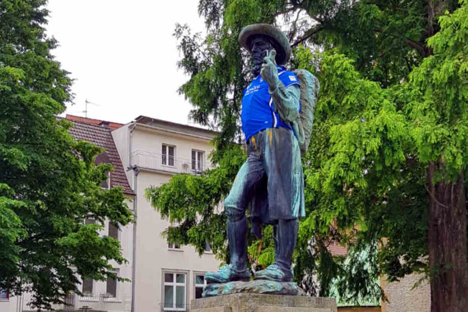 Der Leineweber trägt das neue Trikot auch schon.