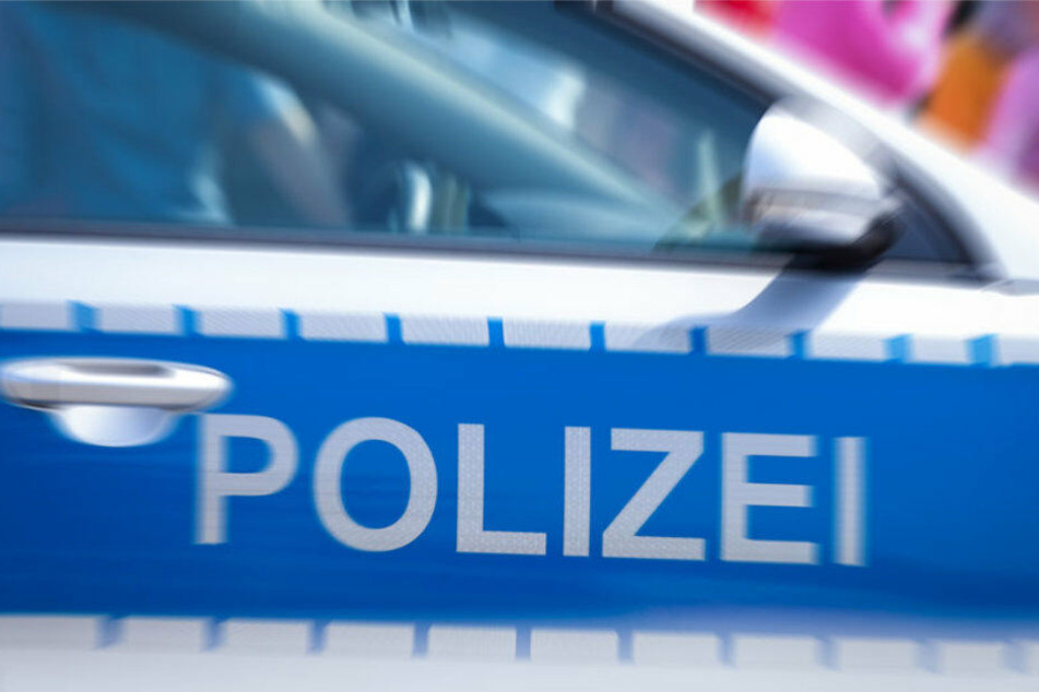 Polizisten sicherten vor Ort die Spuren. (Symbolbild)