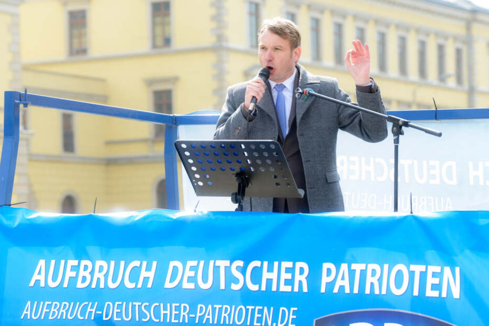 André Poggenburg war nach Austritt aus der AfD und der Gründung der Partei "Aufbruch deutscher Patrioten Mitteldeutschland" auch aus dieser ausgetreten.