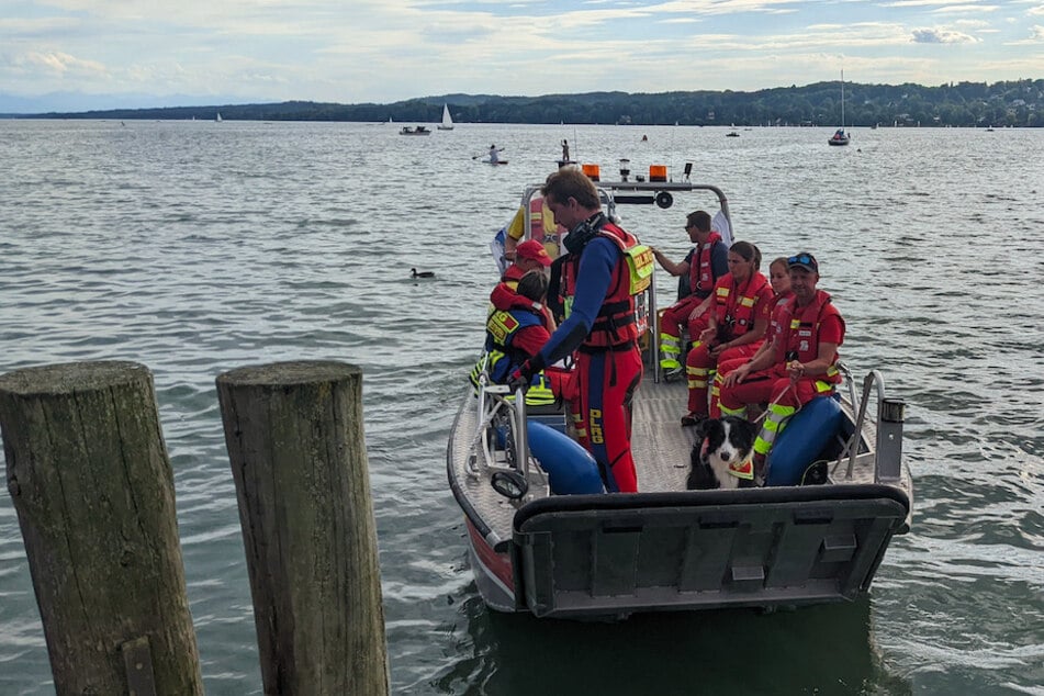 Boot überfährt Münchner im Starnberger See: Taucher und Spürhunde weiter auf der Suche