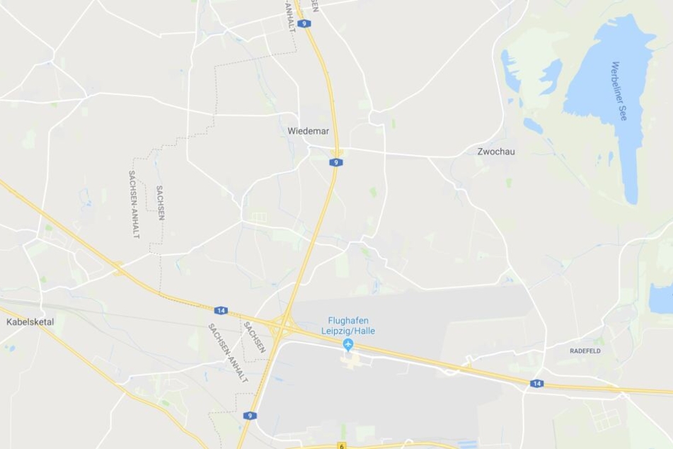 Der Unfall ereignete sich auf der A9 in Richtung München auf Höhe der Ortslage Wiedemar.