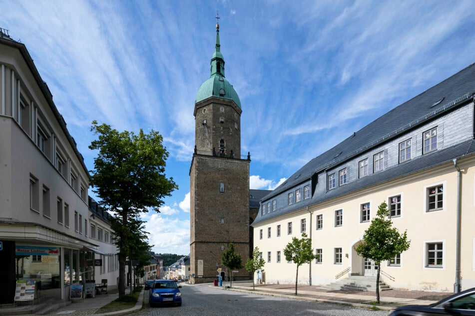 In dem Kirchturm der Annenkirche in Annaberg-Buchholz wohnt das Ehepaar bereits seit über 20 Jahren.