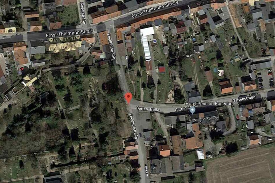 Der Brand brach in der Mügelner Friedhofstraße aus.