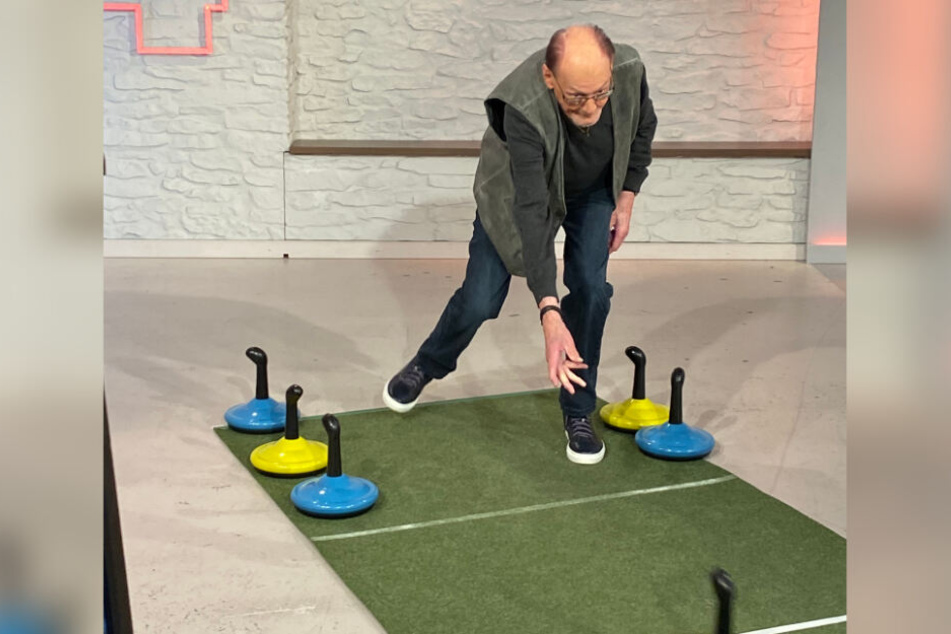 Köfer gewann erneut die Curling-Partie und verspricht: "Nächstes Jahr komme ich wieder!" Dann als 100-Jähriger.