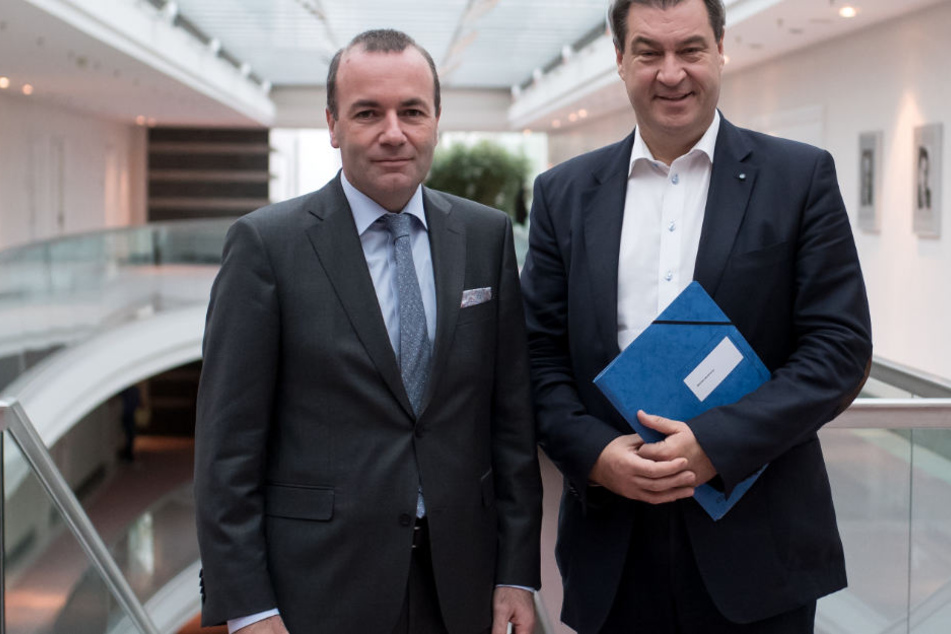 Manfred Weber (l.) und Markus Söder (r.) sehen eine mögliche Gefährdung Europas.