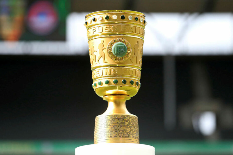 Das Objekt der Begierde: der DFB-Pokal.