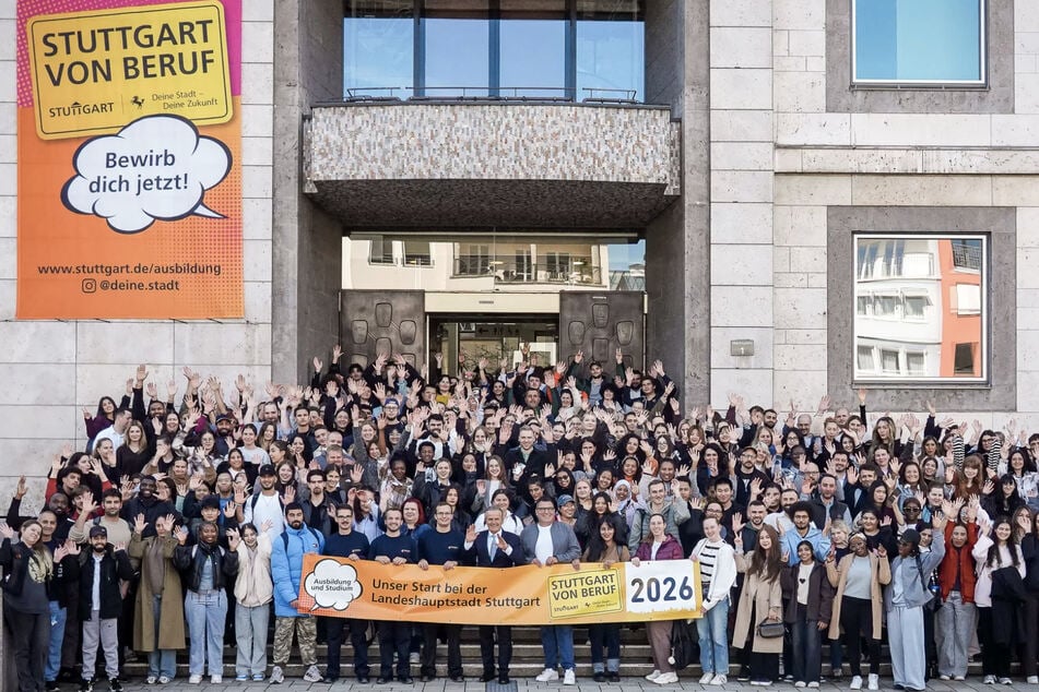 Zum Ausbildungsstart 2026 haben 373 Auszubildende und Studierende ihre Berufsausbildung bei der Stadtverwaltung Stuttgart begonnen.