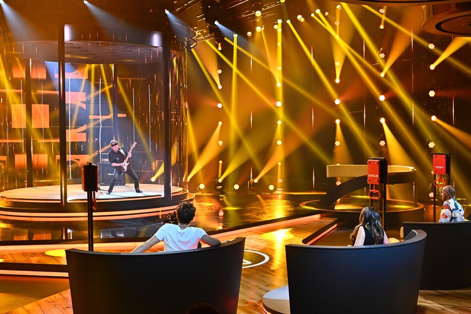 Luke Mockridge (l.), Carolin Kebekus und Teddy Teclebrhan (r.) freuen sich auf alle Kandidaten, die bei "FameMaker" unter der Glaskuppel auftreten.