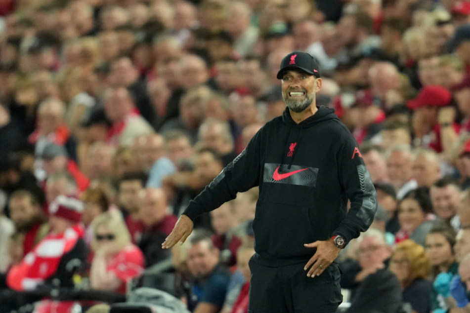 Jürgen Klopp (55) hofft, dass die Partie gegen Manchester United stattfindet.