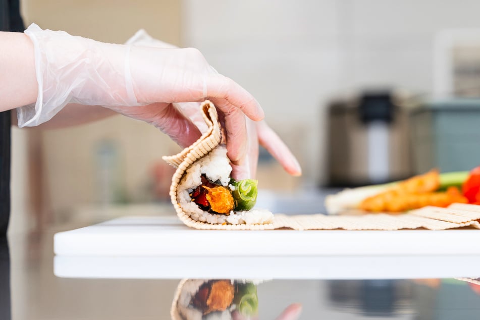 Mit einem Kochkurs wird Euer hausgemachtes Sushi so gut wie bei den Profis.