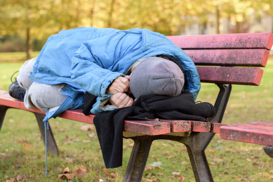Eine Obdachlose bekam ihre Zwillinge auf der Straße. (Symbolbild)