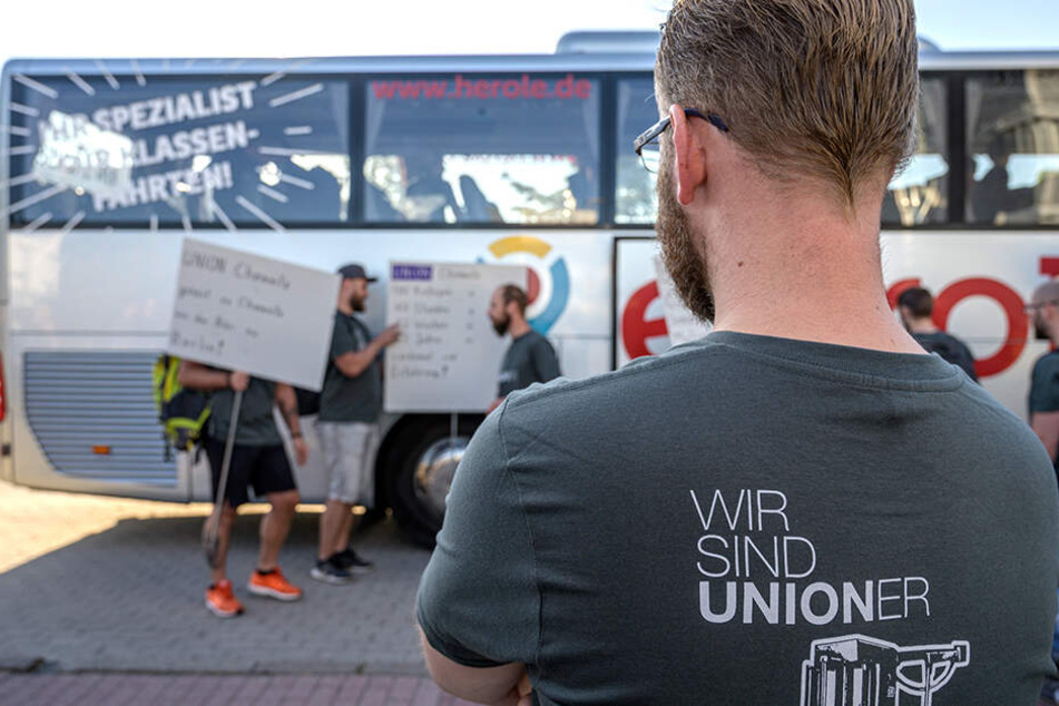 Mit Union-T-Shirts fuhren knapp 50 Mitarbeiter zur Demo nach Berlin.