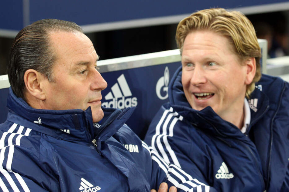Der neue FC-Trainer Markus Gisdol war früher bei Schalke 04 Co-Trainer unter Huub Stevens (l).