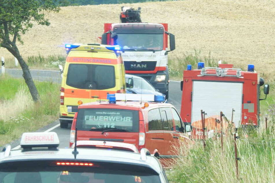 Die Straße musste für einige Zeit voll gesperrt werden.