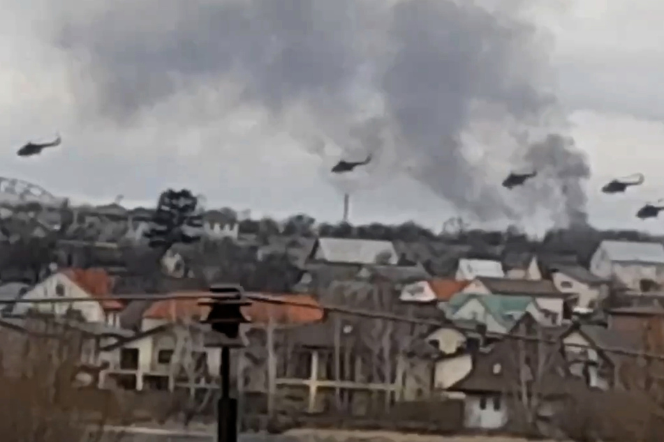 In mehreren Städten gebe es russische Luftangriffe wie hier in Kiew.