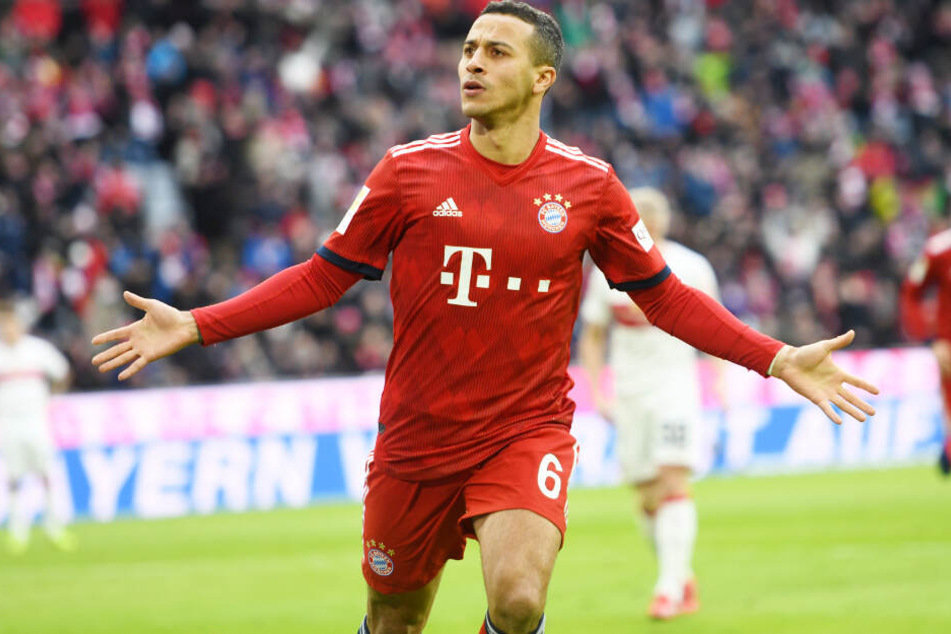 Thiago schoss den FC Bayern München gegen den VfB Stuttgart früh in Führung.