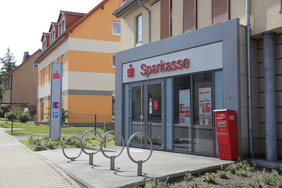 Diese Sparkassen-Filiale in Gittersee wollte der Lagerist Ende Mai plündern.