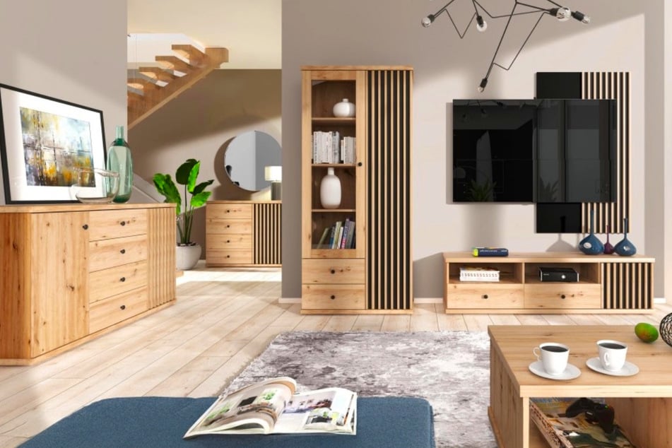 Hier gibt's schöne Möbel zum kleinen Preis, die gratis geliefert werden