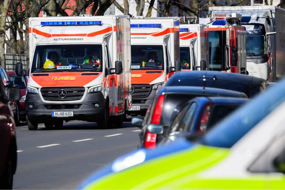 Die Feuerwehr hat einen Massenanfall an Verletzten ausgelöst und ist zu Autozulieferer Continental ausgerückt. (Symbolbild)