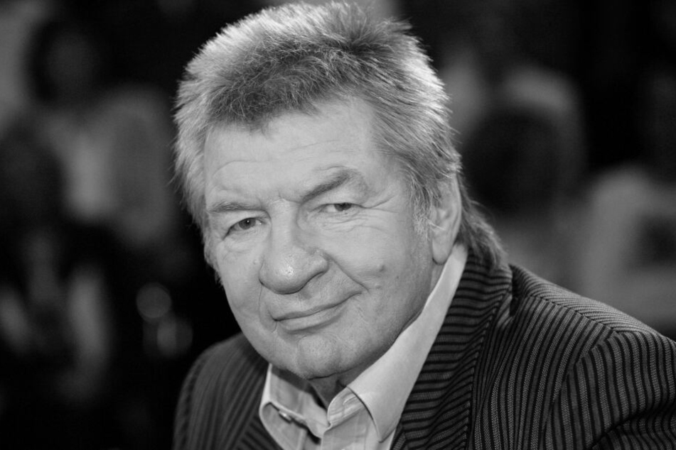 Schneyder wurde 82 Jahre alt.