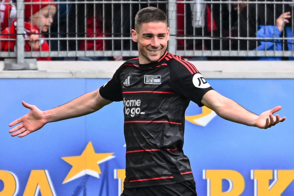 Andrej Ilic (25) darf weiter im Trikot von Union Berlin jubeln.