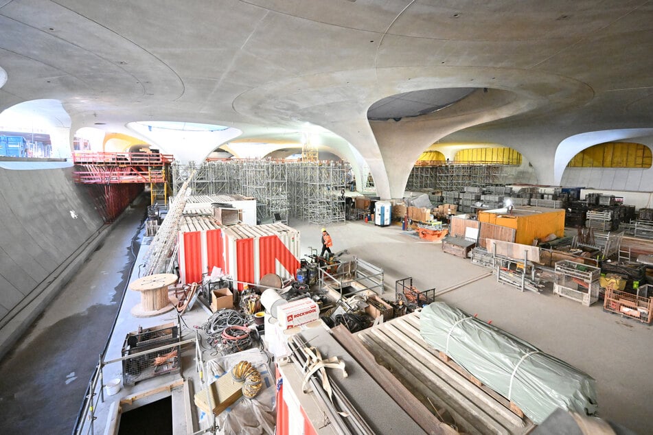 Im Jahr 2010 wurde mit dem Bau des Großprojekts begonnen. Seither verschiebt sich die Inbetriebnahme nach hinten.