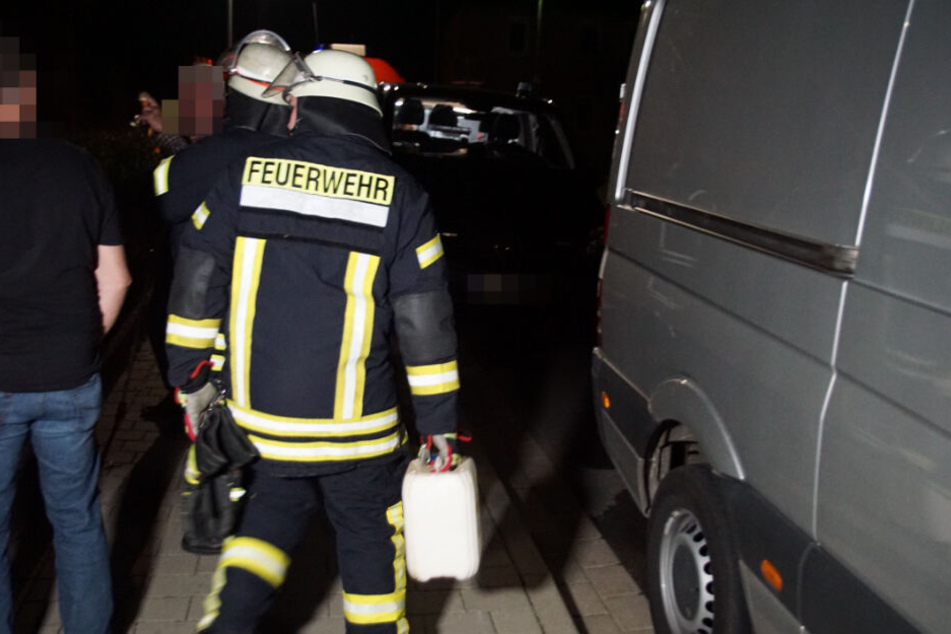 Feuerwehr bei Kellerbrand im Einsatz.