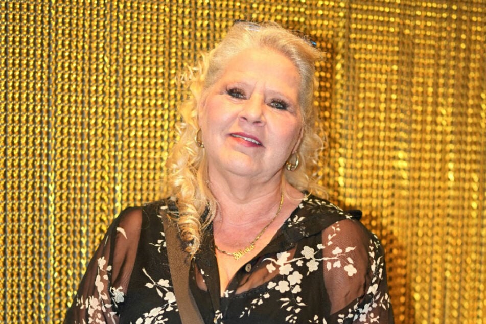 Die 19-fache Oma steht seit Wochen in der Kritik von Tochter Loredana und deren Ehemann Servet.