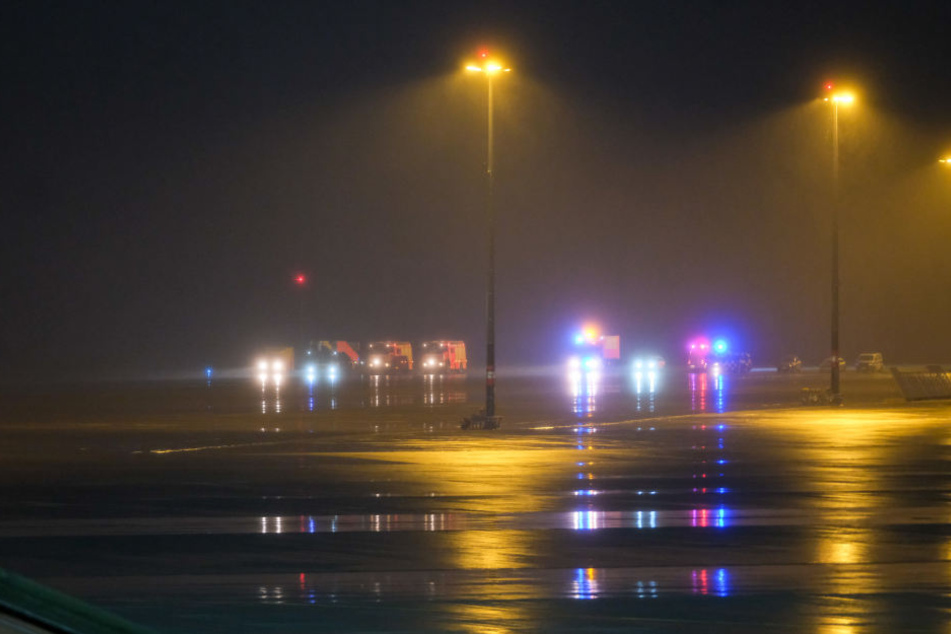 Nach einem Zwischenfall am Flughafen wurde der Flugverkehr eingestellt.