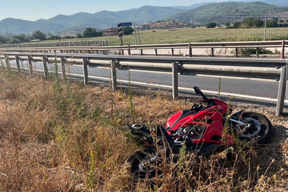 Stumme Zeugin des schrecklichen Unglücks: Tatjanas rote BBMW S1000RR.