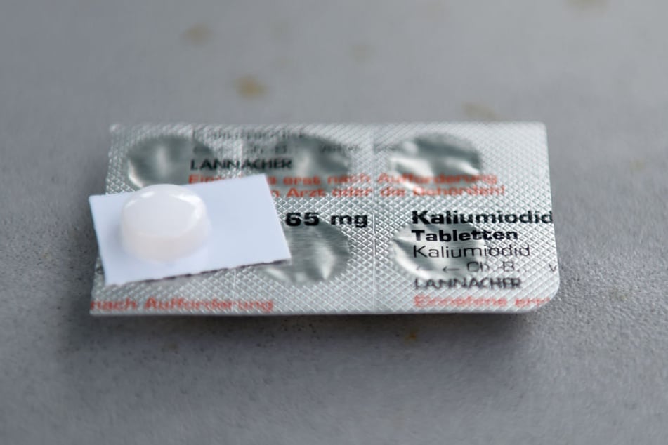 Diese hoch dosierten Jodtabletten werden verteilt.