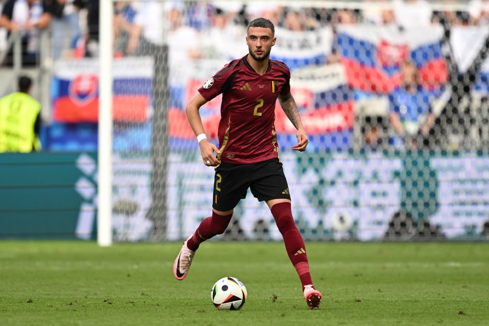 Steht Zeno Debast (22) der belgischen Mannschaft heute Abend zur Verfügung?