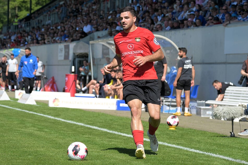 Schon nach seinem Tor zum 1:0 stand Michael Kleinschrodt (30) im Fokus.