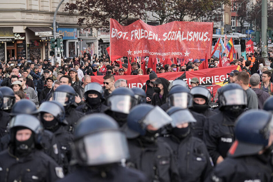 Ein Großaufgebot der Berliner Polizei soll am 1. Mai Ausschreitungen verhindern. (Archivfoto)
