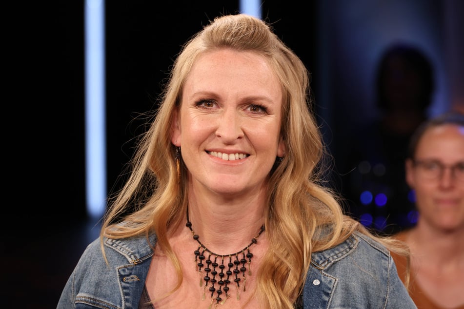 Als Zoologin und Expertin für Biodiversität war Lydia Möcklinghoff (†45) gern gesehener Gast in verschiedenen TV-Formaten, hier etwa bei der NDR Talk Show im August 2024. (Archivbild)