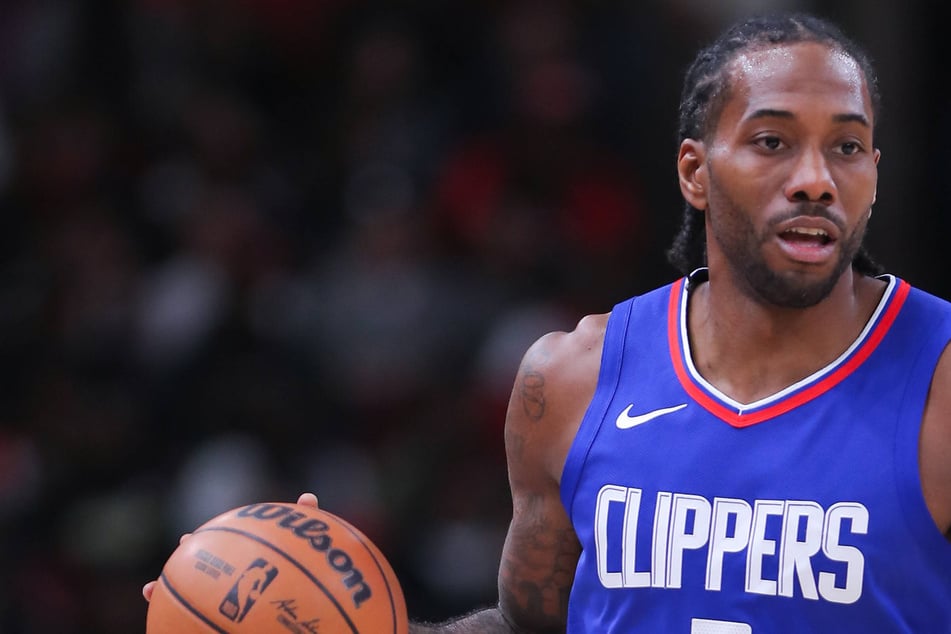 Clippers' Kawhi Leonard pulls out of Olympic basketball team as Celtics star steps up