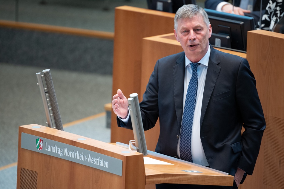 CDU-Landtagsfraktionschef Bodo Löttgen (62) wünscht sich, dass sich die Suche nach einem neuen Ministerpräsidenten oder einer Ministerpräsidentin schnell gestaltet.