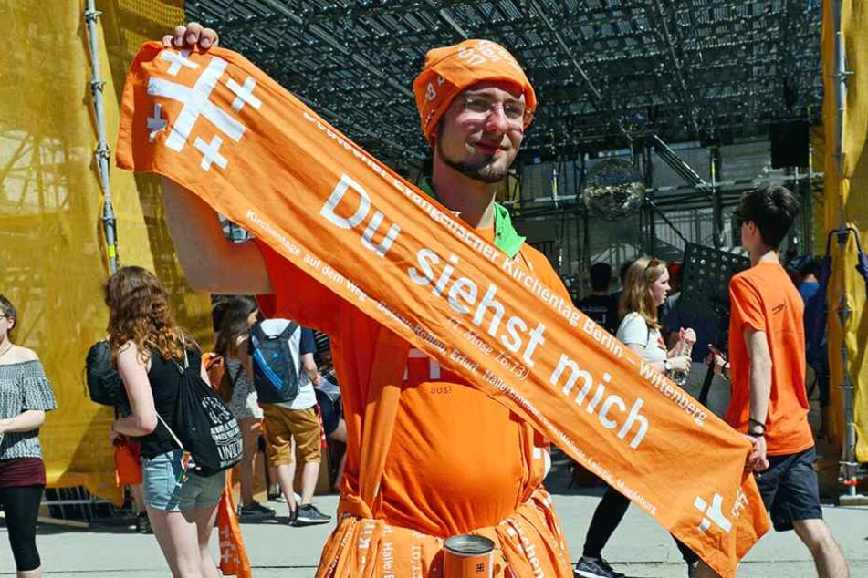 Ein Besucher des Kirchentages.