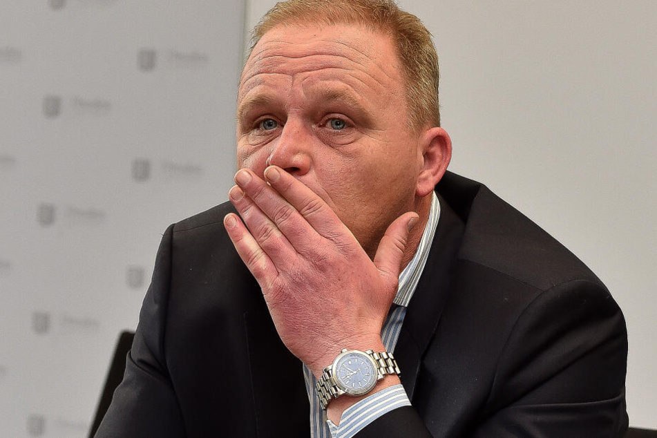 Muss schon wieder einen dramatischen Vorfall erklären: Zoochef Karl-Heinz Ukena (48).