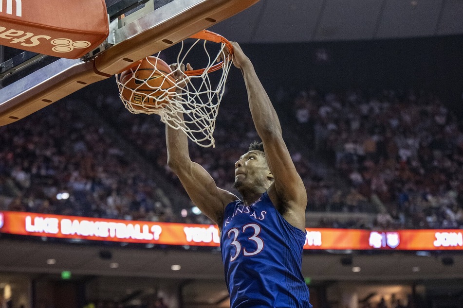 David McCormack led the Jayhawks with 25 points against the Wildcats.