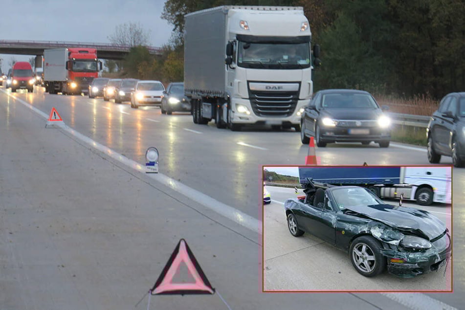 Stau auf A72! Mazda kracht in Leitplanke
