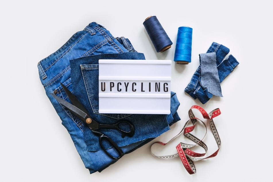 Upcycling von Kleidung wird immer beliebter: So wird aus Alt schnell etwas Neues.
