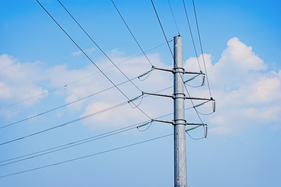 In Wuppertal waren am Donnerstagabend über 10.000 Haushalte ohne Strom. (Symbolbild)