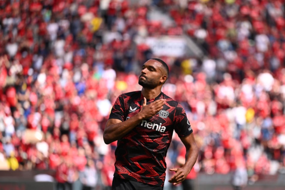 Neben dem Trainer war es auch für Jonathan Tah der letzte Auftritt in der BayArena.