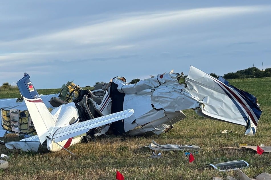Der Beechcraft Bonanza mit vier Österreichern an Bord ging wohl der Treibstoff aus. Es kam zu einem tödlichen Absturz.