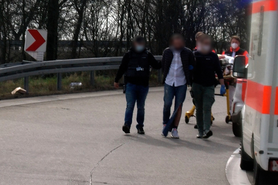 Kein Wunder! Deshalb lieferte sich der Golf-Fahrer eine wilde Verfolgungsfahrt mit der Polizei